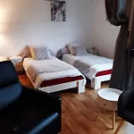 Calme Renove Parking Proche Centre Et Thermes 艾克斯莱班